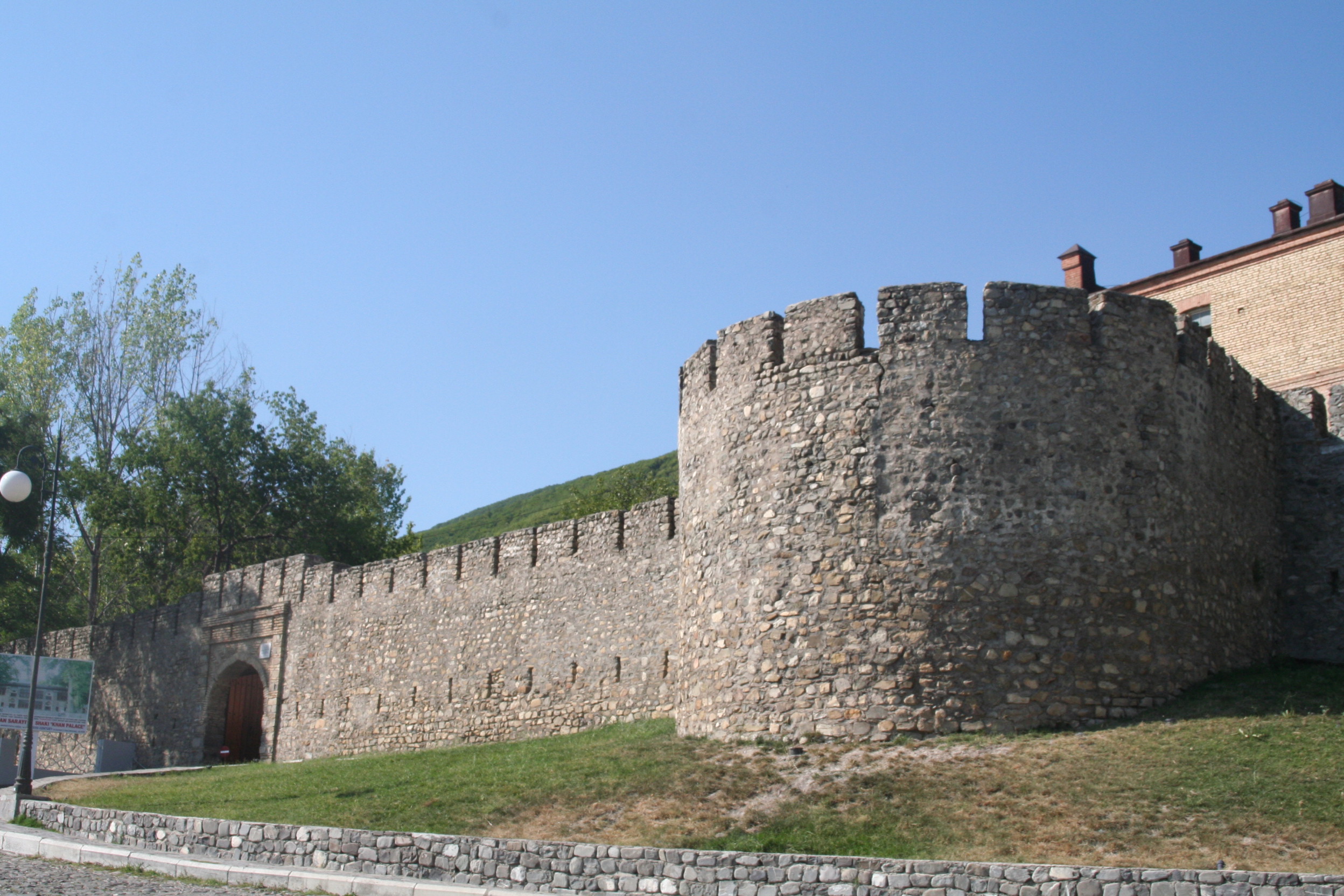 sheki wall